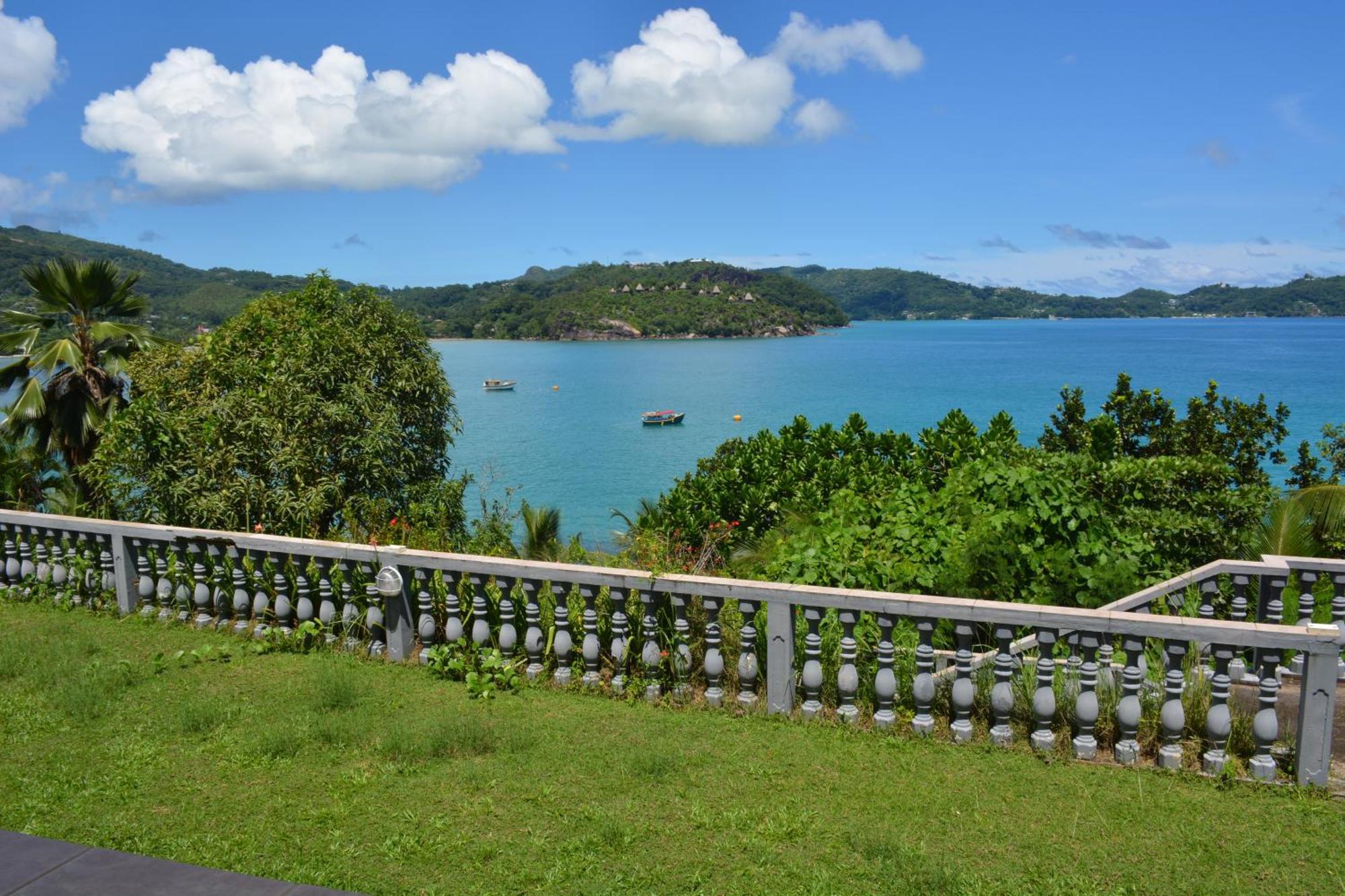 Bayview Villa -Sea Side Villa Anse Boileau Eksteriør bilde